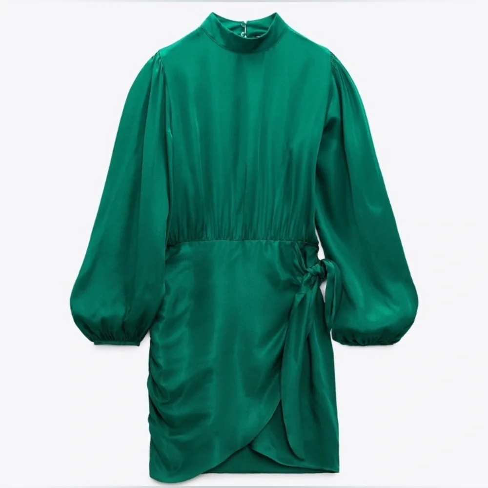 Green wrap dress 👗​ - Picture 8 of 8